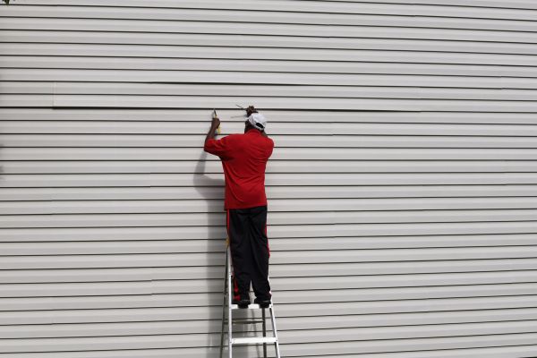 Cost of Siding Reattachment in Boston