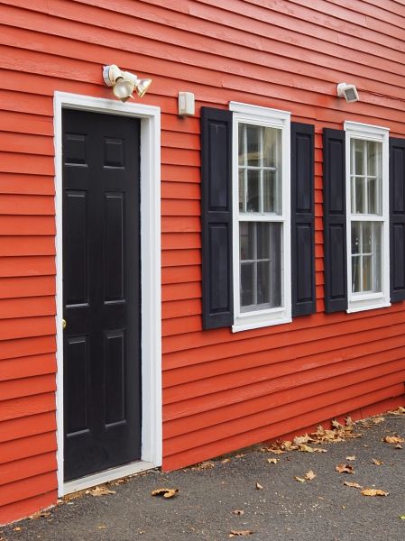 Cost of Red Vinyl Siding Installation in Boston