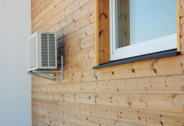 Cost of Pine Wood Siding Installation in Boston