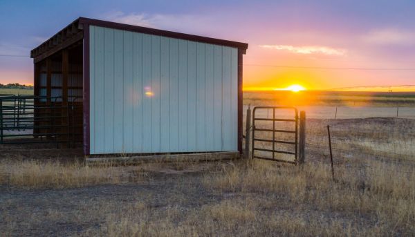 Cost of Pole Building Siding Service in Boston